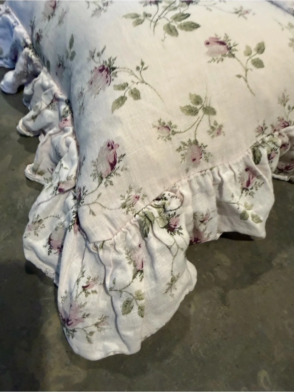 BELLA NOTTE Vintage floral LINEN pale pink single sham